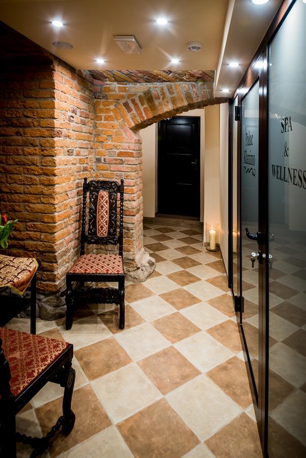 Palac Klanino Exterior foto